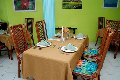 Kanuku Suites Hotel & Apartment จอร์จทาวน์ ภายนอก รูปภาพ